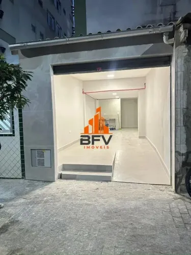 Locação de loja comercial, em excelente localização, no Centro de São Vicente