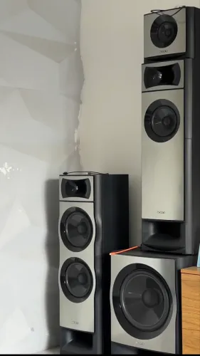 Caixas de som Sony muteki