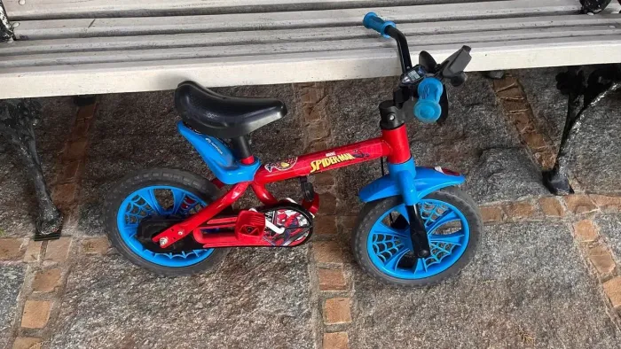 Bicicleta infantil aro 12 spider man