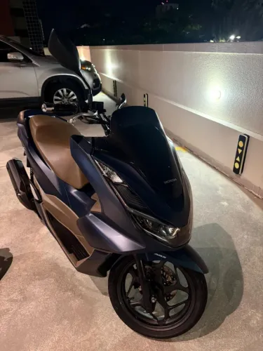 VENDO PCX SEMINOVA
