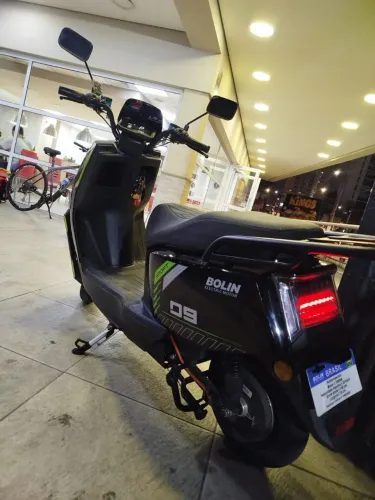Moto Elétrica - Com pneu traseiro meia vida