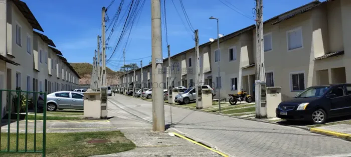 Oportunidade - Casa em Condomínio - Condomínio Colônia Real - Bairro do Colônia - 2 Dormit