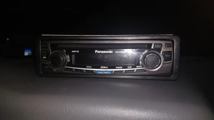Radio automotivo Panasonic CQ-C1304l