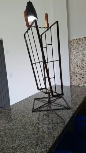 ESPETO GRELHA COSTELA FOGO DE CHÃO C/BASE GIRATÓRIA