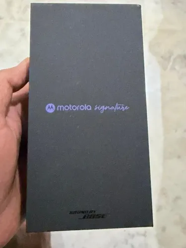 Motorola Signature