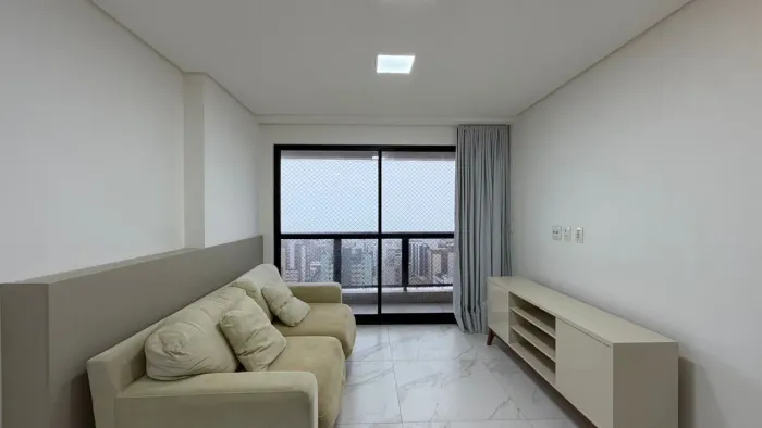 Alugo apartamento em Tambau andar alto com todos os móveis e eletrodomésticos incluso