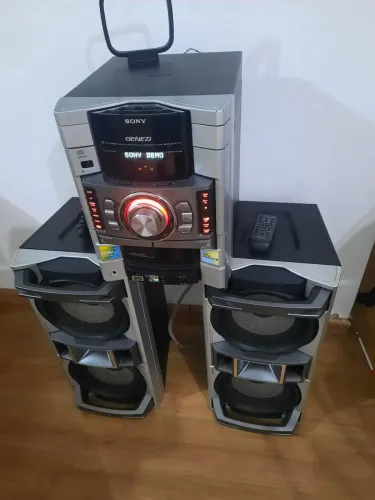 SOM SONY GENEZI EXCELENTE 