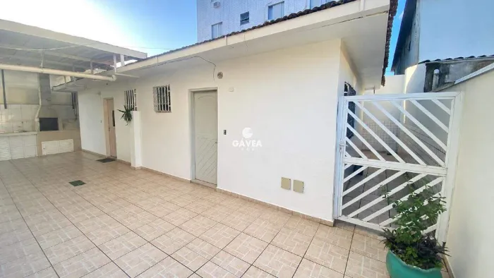 Casa à venda no Jardim Independência em São Vicente.