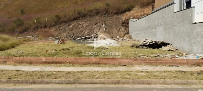 Terreno à Venda, 450M² por R$ 380.000,00 - Residencial Alamedas - Poços de Caldas/Mg