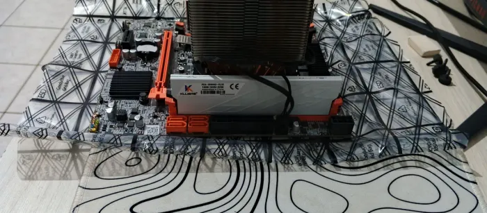 Kit Xeon e5 2666 v3 + 16gb de ram ddr4 3200mhz