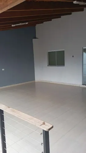 Alugo casa sozinha no terreno 2 quartos com suite!