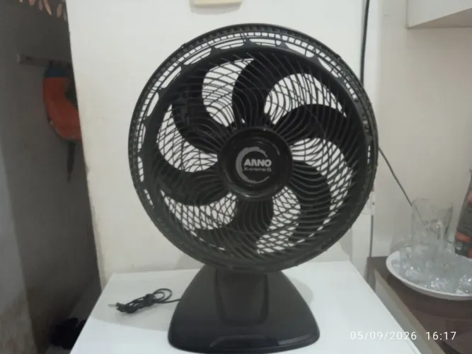 Ventilador seminovo Arno 40cm 6 hélices
