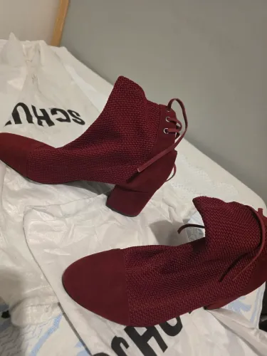 Bota shutz vermelho/bordô