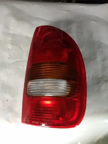 Lanterna Direita Arteb Corsa Sedan 95 96 97 98
