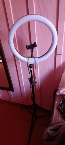 Vendo ring light e capacete espelhado motivo não uso mais