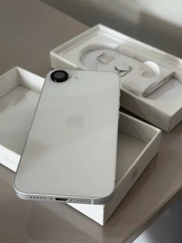 iPhone 16e 128gb