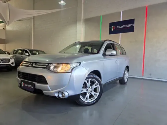 Mitsubishi Outlander 2.0 16V 160cv Aut. 2014