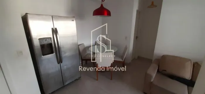 Apto localizado no centro de São Paulo, na Republica, próximo do metro , padarias , bancos
