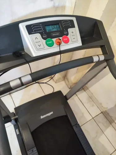 Esteira Elétrica 140kg,até 16kmH Grande Profissional, inclinação elétrica !