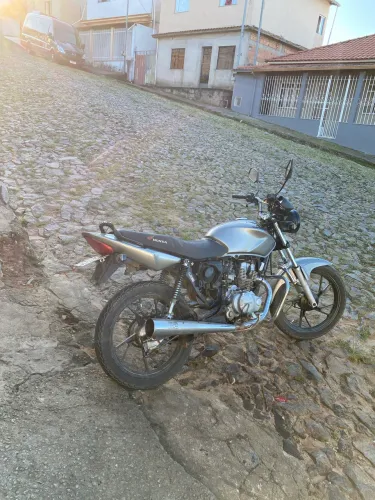 Titan és 150 