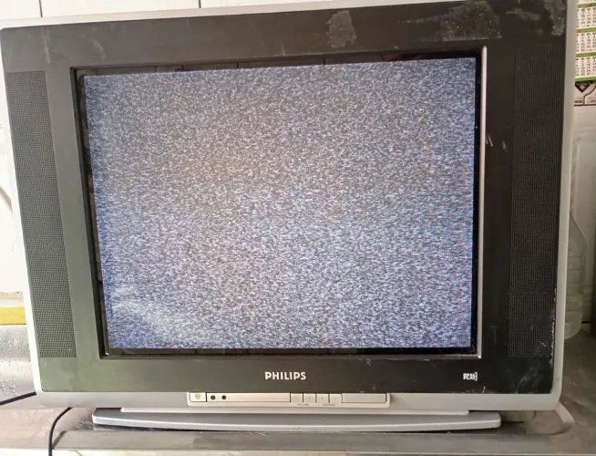 Televisão Philips Tubo 21 polegadas modelo 21PT8467/78.