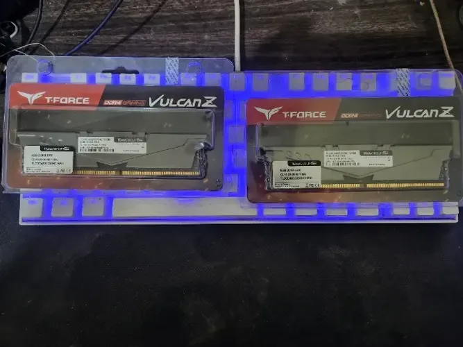 Memória Ram DDR4 T-Force VulcanZ 16gb 3200MHZ