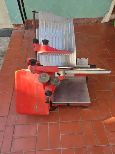 Vendo fatiador de frios FILIZOLA