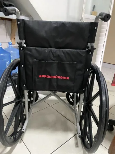 CADEIRA DE RODAS