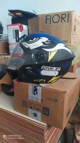 Capacete