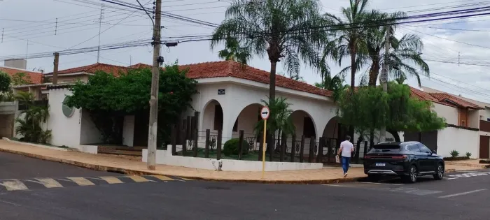 Casa uso misto comercial e residencial