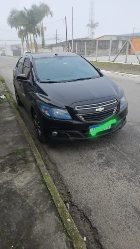 Chevrolet Onix Hatch LTZ 1.4 8V Flexpower 5P Mec. 2013