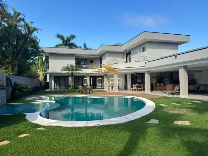 Mansão de Luxo à Venda no Condomínio Acapulco