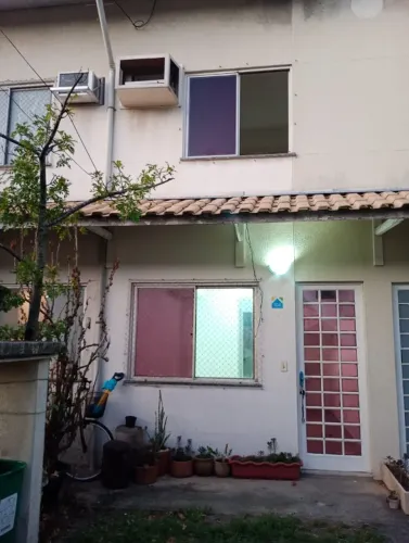 Casa em Condominio fechado Geminada Na Taquara