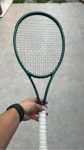 Blade V9