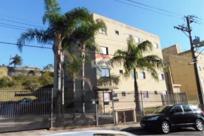 Apartamento térreo a venda em Mairinque