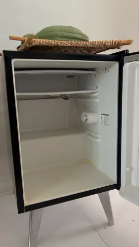 Frigobar Brastemp Retrô Preto - 76L