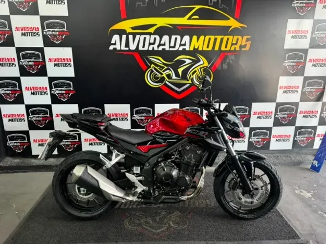CB 500F 2021/2022 17.630 km. Já emplacada e à pronta entrega