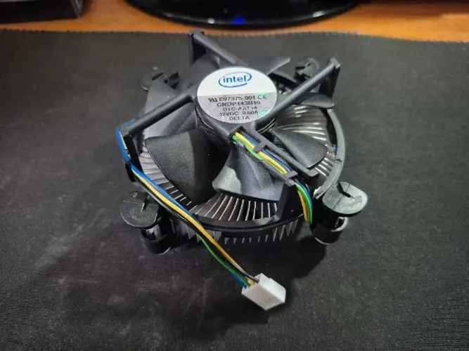 Cooler Intel Original LGA 775 E97375-001 PWM 4 Pinos