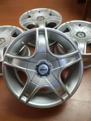 Rodas 14 Mangels mythus 4x100/4x108 zeradas