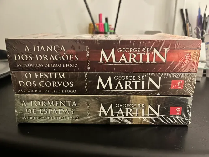 3 livros de George R.R. Martin