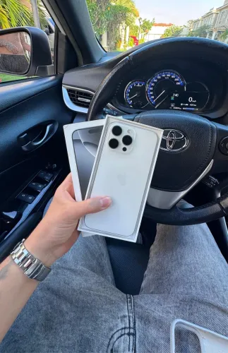 iPhone 16 pro Max 512gb