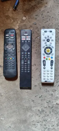 Vendo controle da Roku tv AOC , Philips e sky