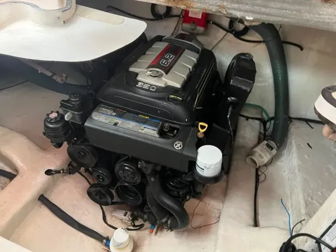 Mercruiser 350 6.2 300 HP - Seminovo