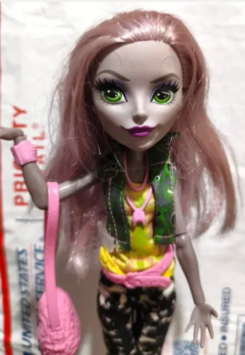 Boneca Monster high Moanica básica