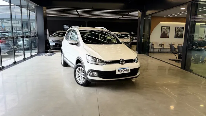 Volkswagen Crossfox 1.6 MI Total Flex 8V 5P 2015