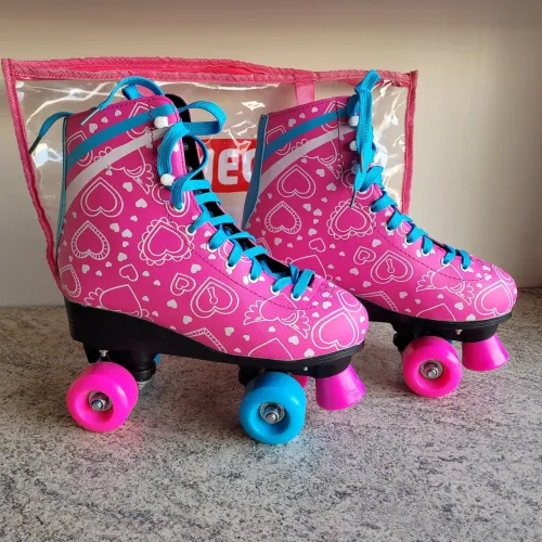 Patins Roller, 37/38, em perfeito estado de conservação (sem uso) - R$ 50,00