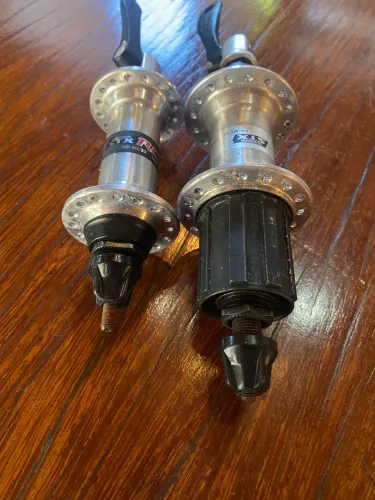 Cubos Shimano Stx e Stx RC 32 Furos Vbrake
