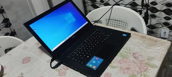 Notetbook Dell ultra fino core i3 4gb já formatado