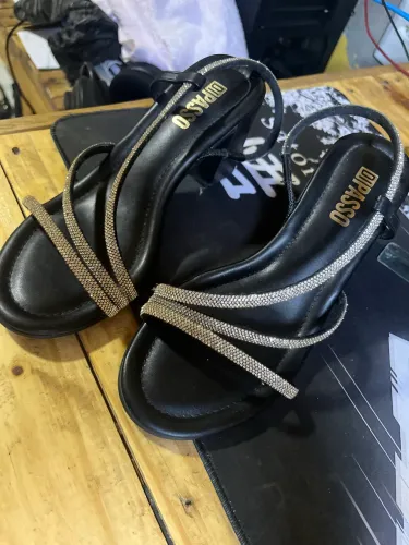 Vendo Sapato Feminino