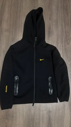 Nike tech fleece
